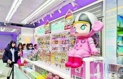 萬物皆可“潮”！潮流玩具的工美設計“潮”在何處？探秘超207億元市場的審美與商業密碼